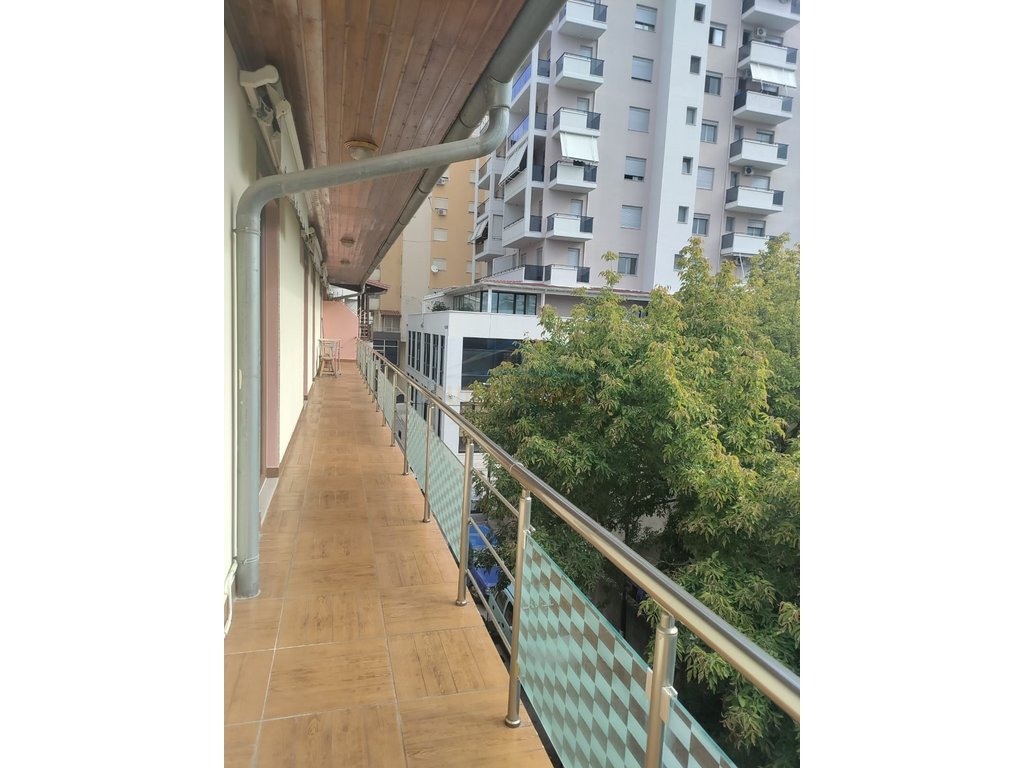 For sale, 3-story building, Fejzo Mema Street, Vlorë