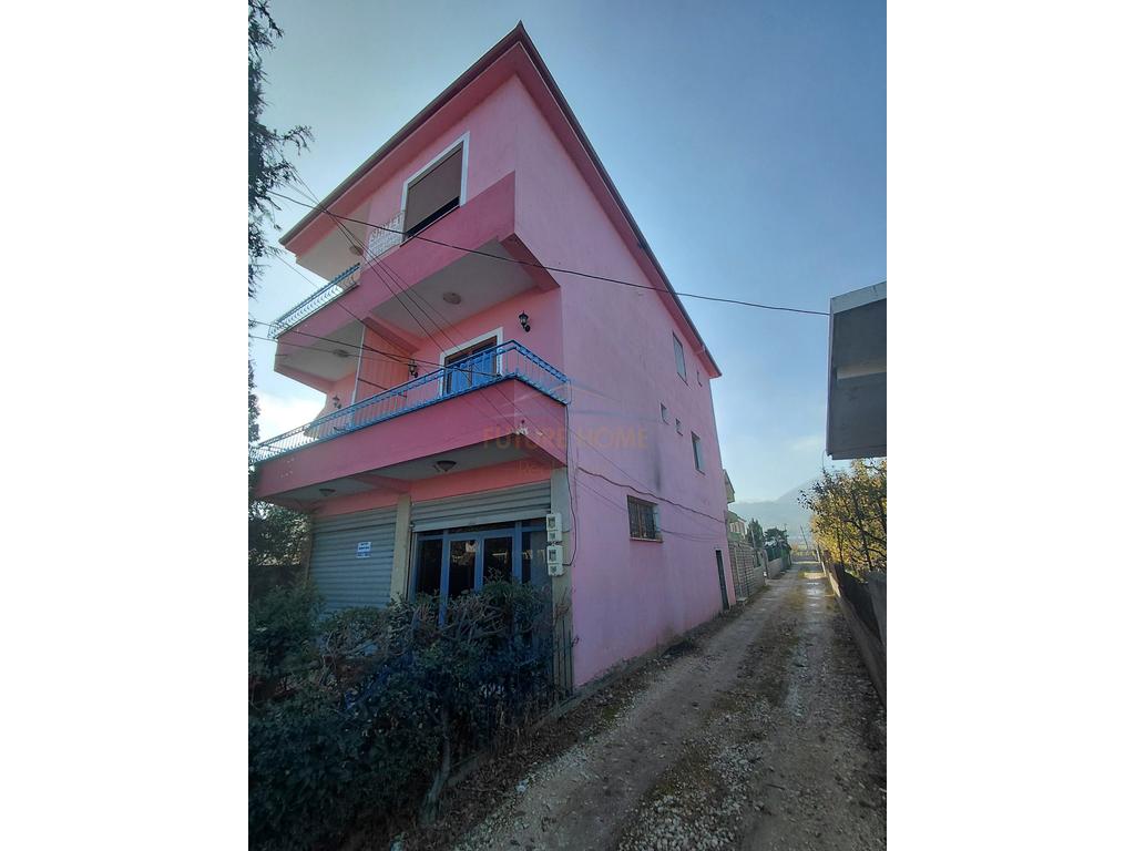 For sale, 3-story building, Vërdovë, Pogradec