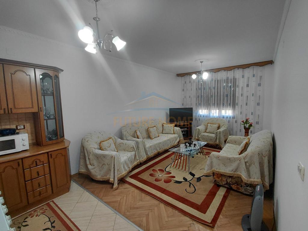 For sale, 3-story building, Vërdovë, Pogradec