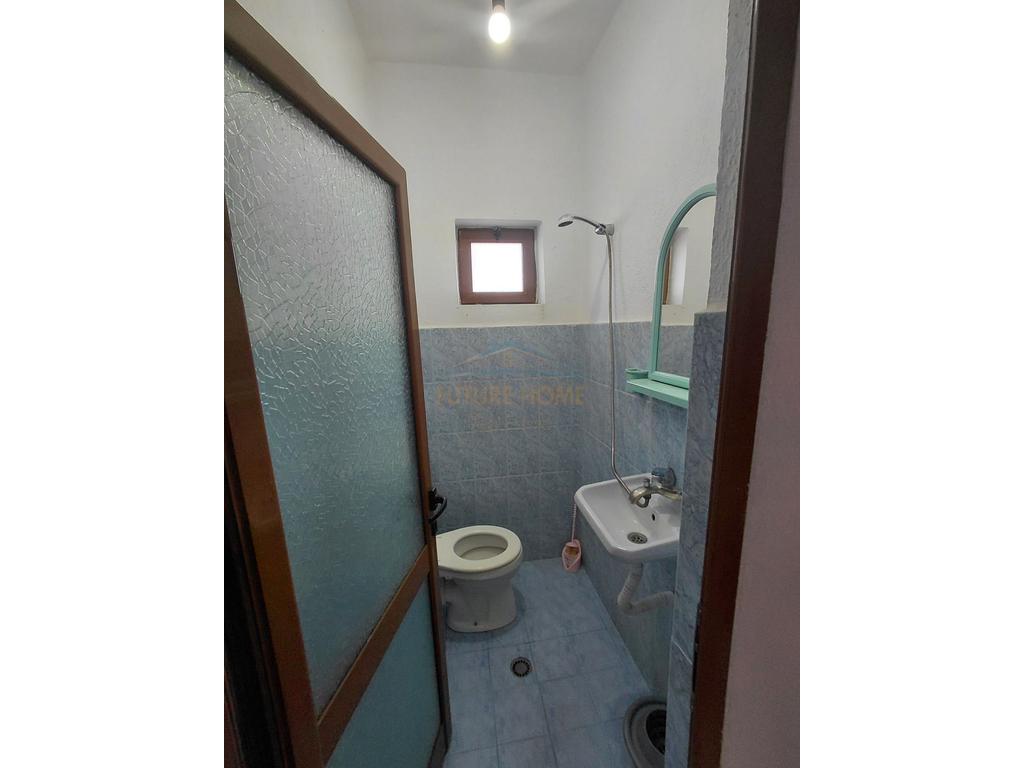 For sale, 3-story building, Vërdovë, Pogradec