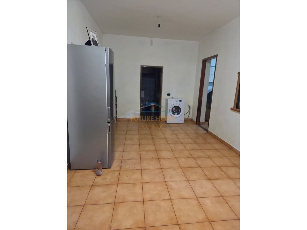 For sale, Building + Land, Laknas, Tirana.