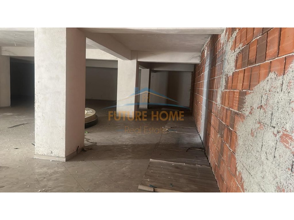 For sale, Business unit, Fresk, Tirana.