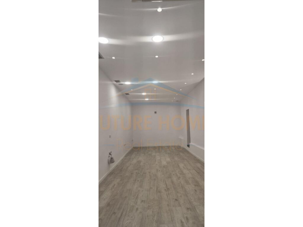 For sale, Commercial Unit, Bardhyl Street, Tirana.