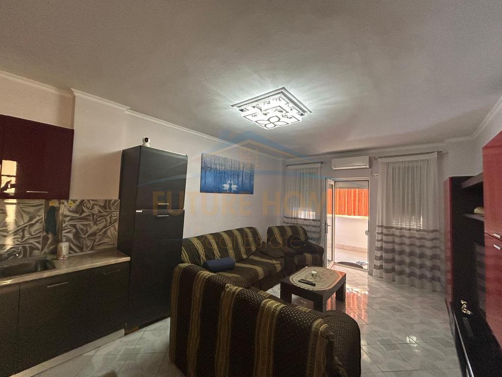 For sale, Papafingo 3+1+2, Shkembi Kavajes, Durres