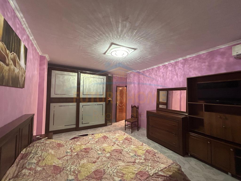 For sale, Papafingo 3+1+2, Shkembi Kavajes, Durres