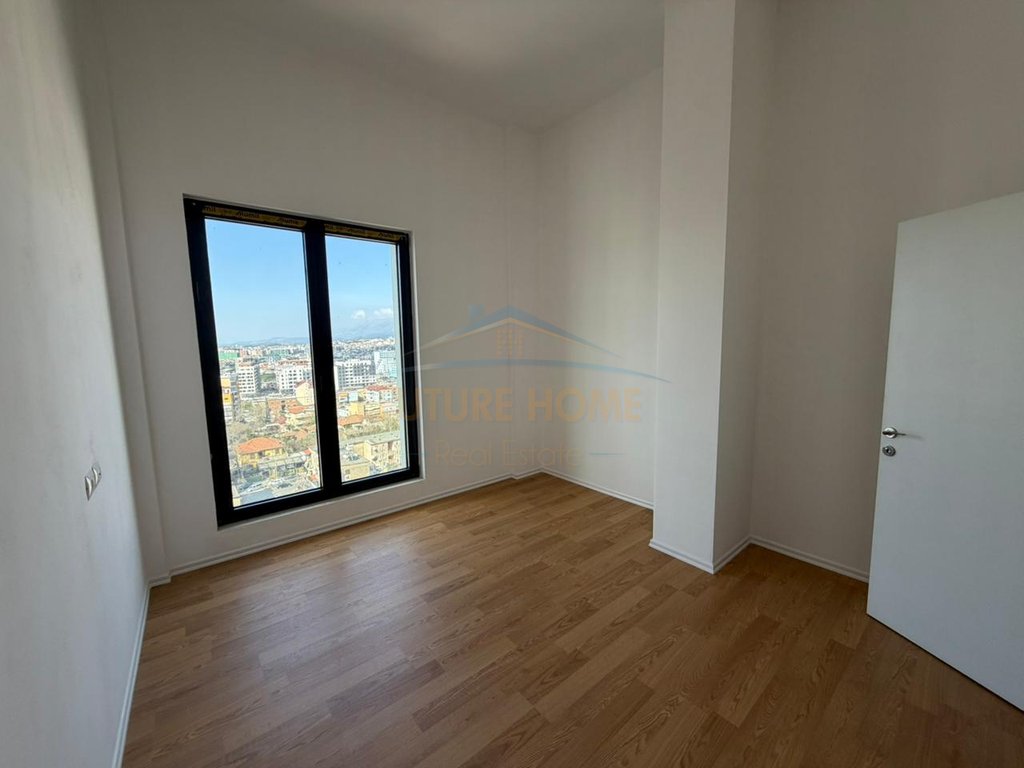 For sale, Penthouse 3+1+2, Barrikadave Street, Tirana.