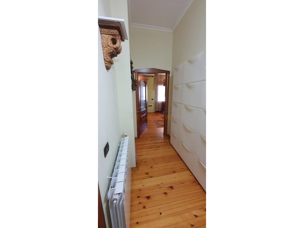 For sale, Penthouse 3+1+3 + Parking Space, Vlorë.