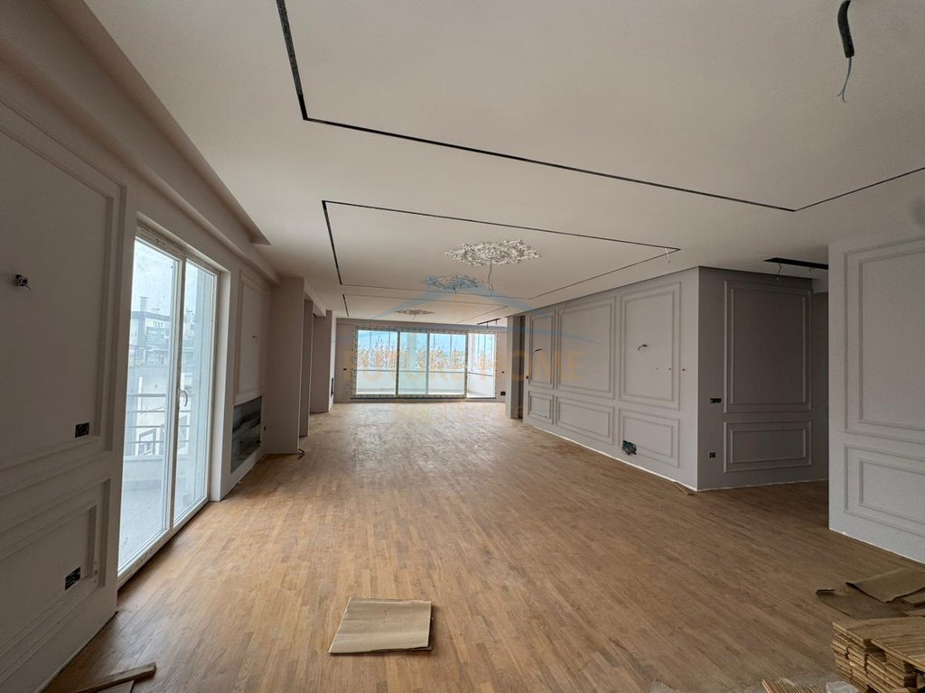 For sale, Penthouse 3+1+3 Parking Spaces, Green Terrace, Dry Lake