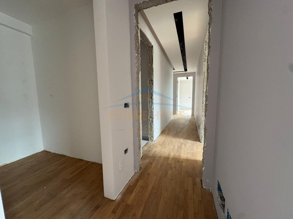 For sale, Penthouse 3+1+3 Parking Spaces, Green Terrace, Dry Lake