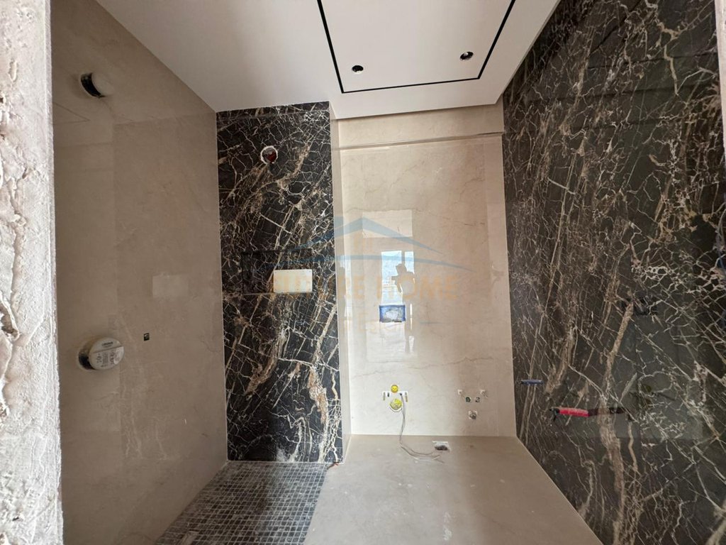 For sale, Penthouse 3+1+3 Parking Spaces, Green Terrace, Dry Lake