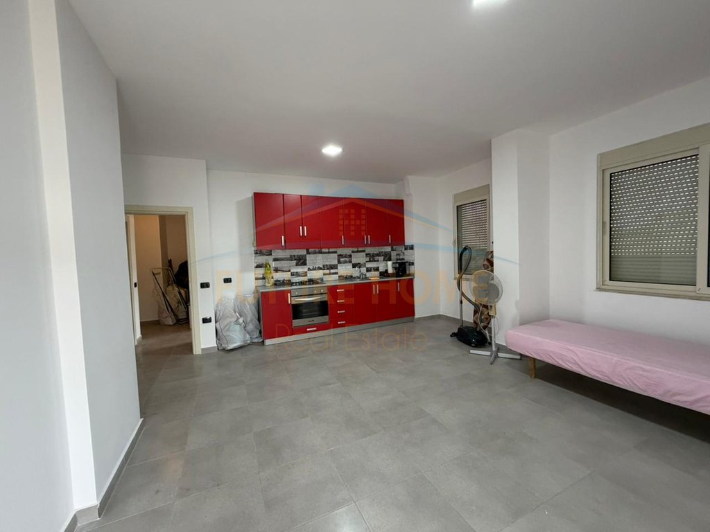 For sale, Penthouse, Shkëmb Kavaje