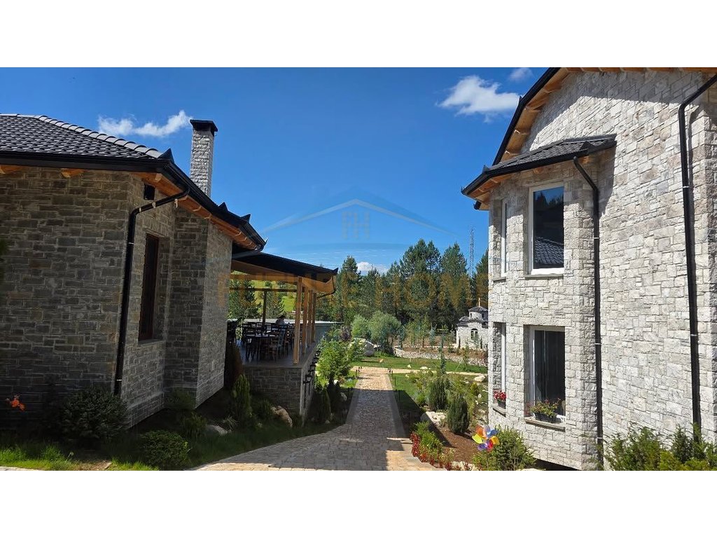 For sale, Resort (Agrotourism Complex), Voskopojë, Korçë.