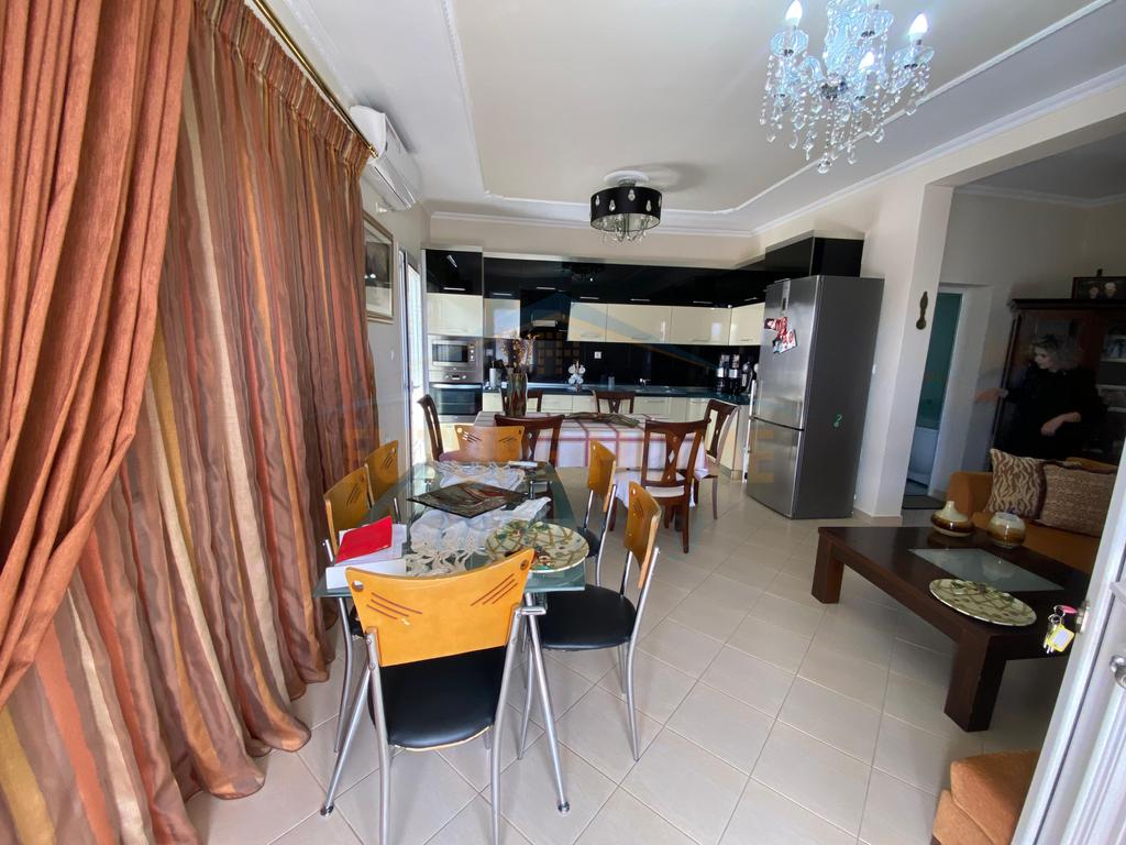 For sale, Private House and Business Building, Kamëz, Tirana.