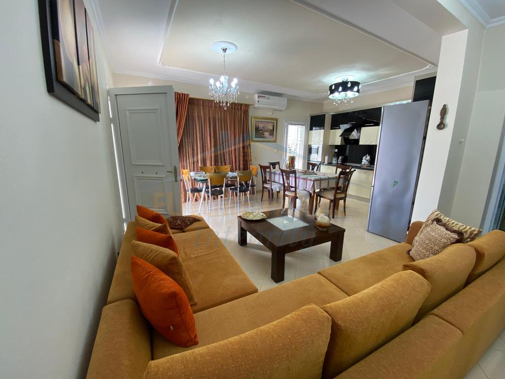 For sale, Private House and Business Building, Kamëz, Tirana.