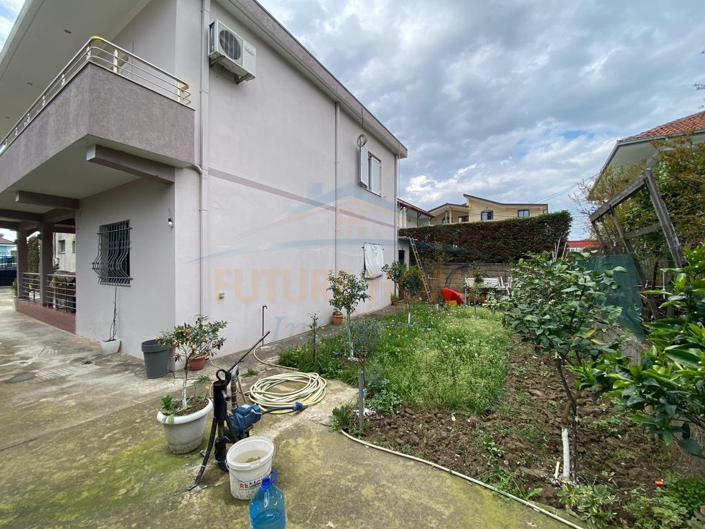 For sale, Private House and Business Building, Kamëz, Tirana.
