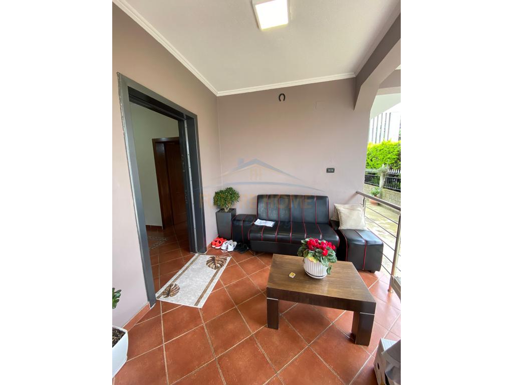 For sale, Private House and Business Building, Kamëz, Tirana.