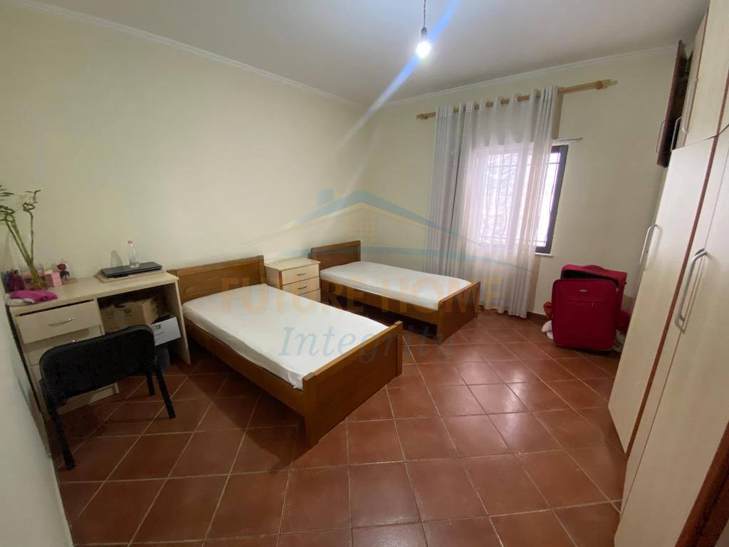 For sale, Private House and Business Building, Kamëz, Tirana.