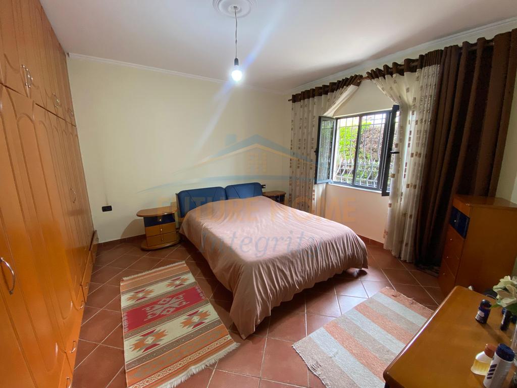 For sale, Private House and Business Building, Kamëz, Tirana.