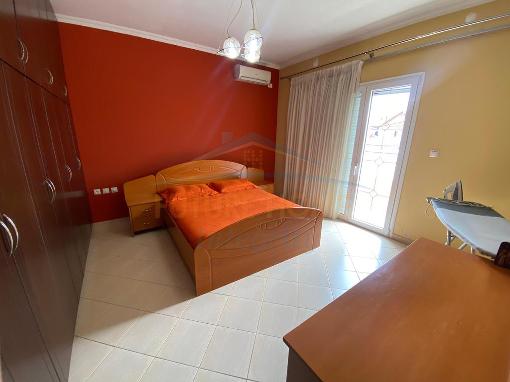 For sale, Private House and Business Building, Kamëz, Tirana.