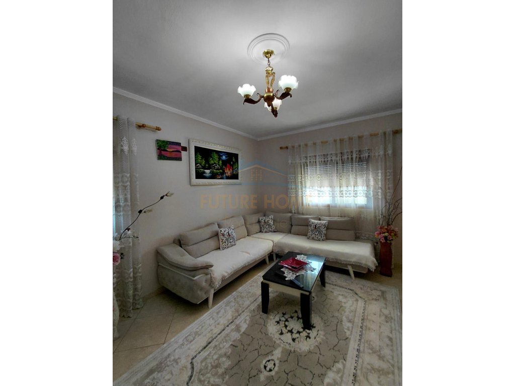 For sale, Private 3-story House + 2 Shops + Land, Kamëz.