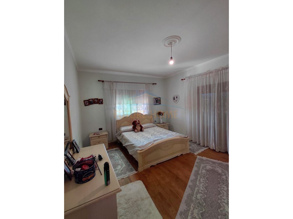 For sale, Private 3-story House + 2 Shops + Land, Kamëz.