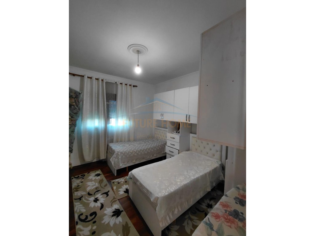 For sale, Private 3-story House + 2 Shops + Land, Kamëz.