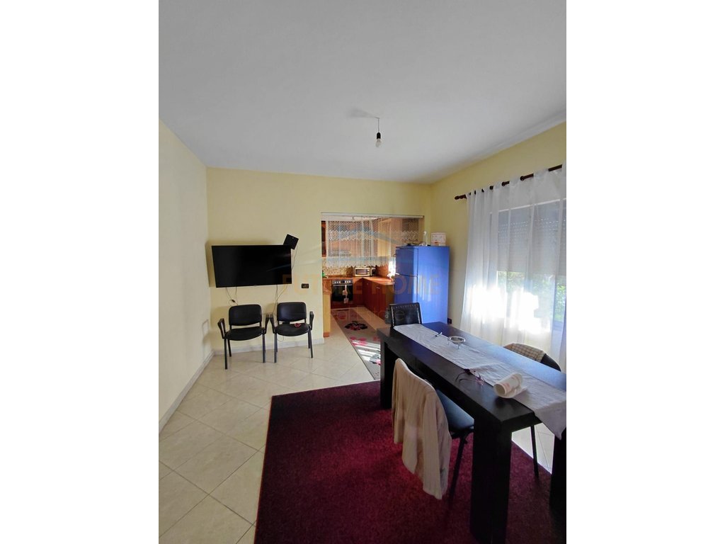 For sale, Private 3-story House + 2 Shops + Land, Kamëz.