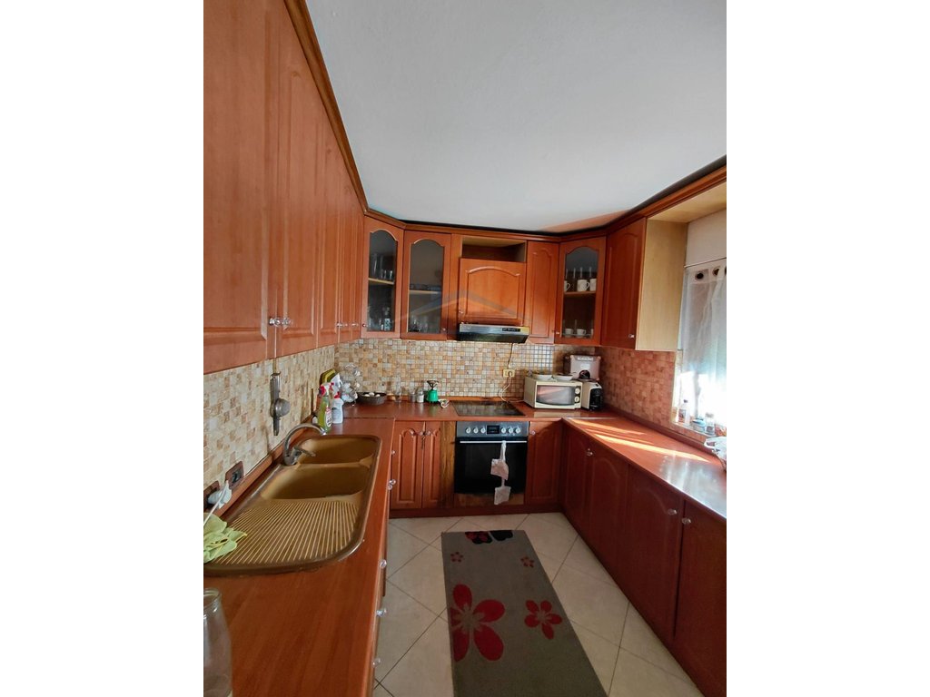 For sale, Private 3-story House + 2 Shops + Land, Kamëz.