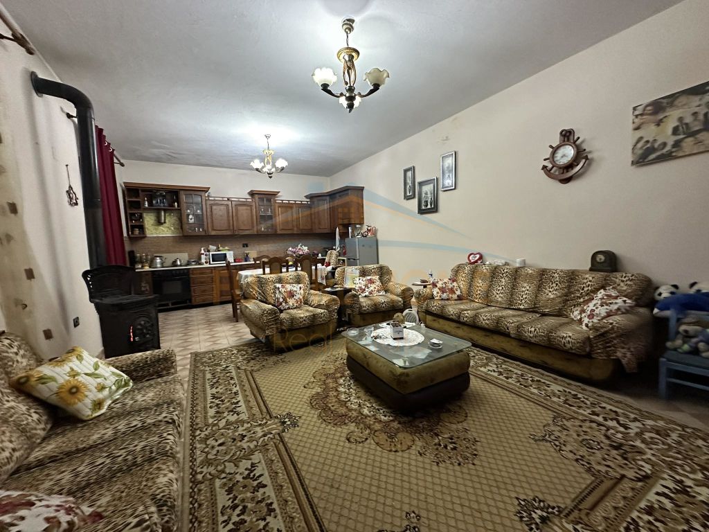 For sale, Private 3-Storey House, Allias.
