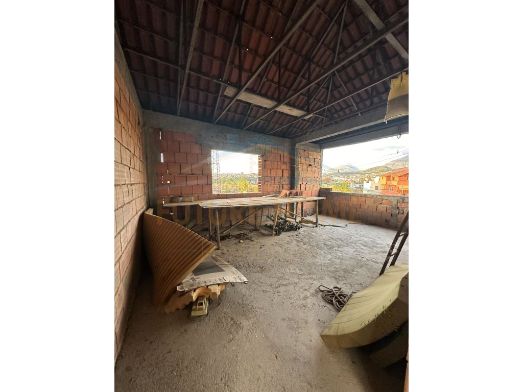 For sale, Private 3-Storey House, Allias.