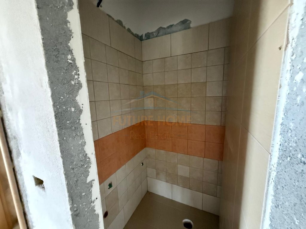 For sale, Building with land, Chestnut, Pogradec