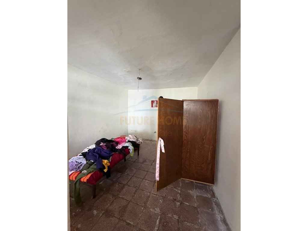 For Sale, Private House, Court, Durrës