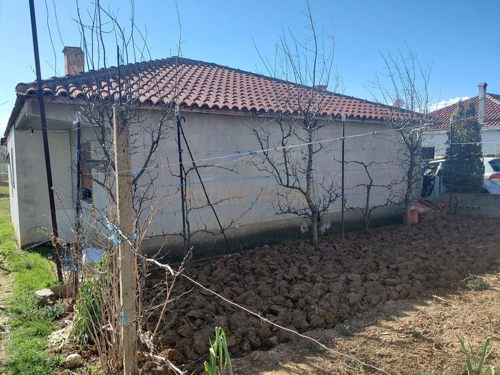 For sale, Private House + Land + Arable Land, Podgorie, Maliq