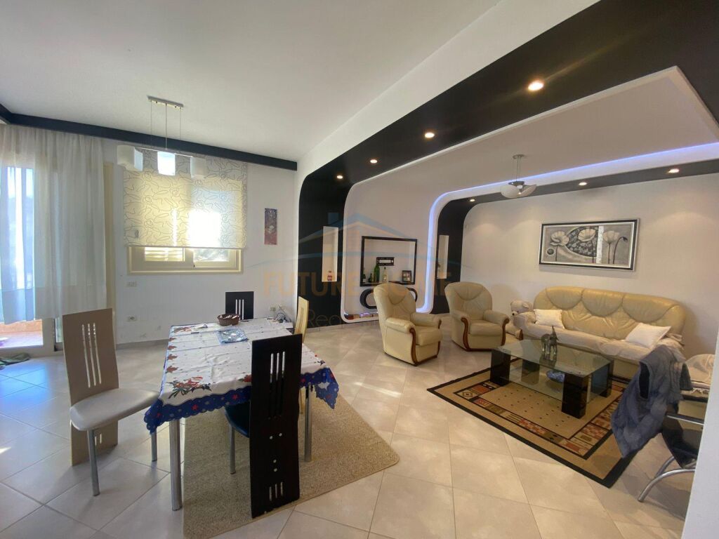 3 Storey Villa for sale, "Kushtrimi" Neighborhood, Vlora.