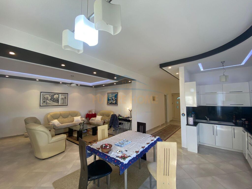 3 Storey Villa for sale, "Kushtrimi" Neighborhood, Vlora.