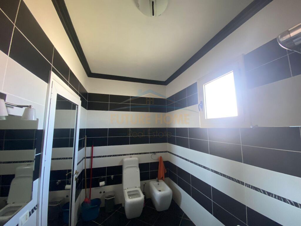 3 Storey Villa for sale, "Kushtrimi" Neighborhood, Vlora.