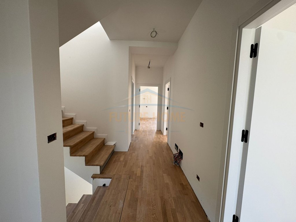 For sale, 2-storey villa, Farka, Tirana