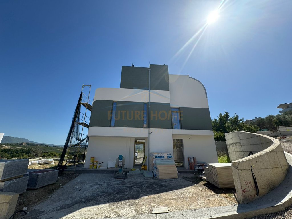 For sale, 2-storey villa, Farka, Tirana
