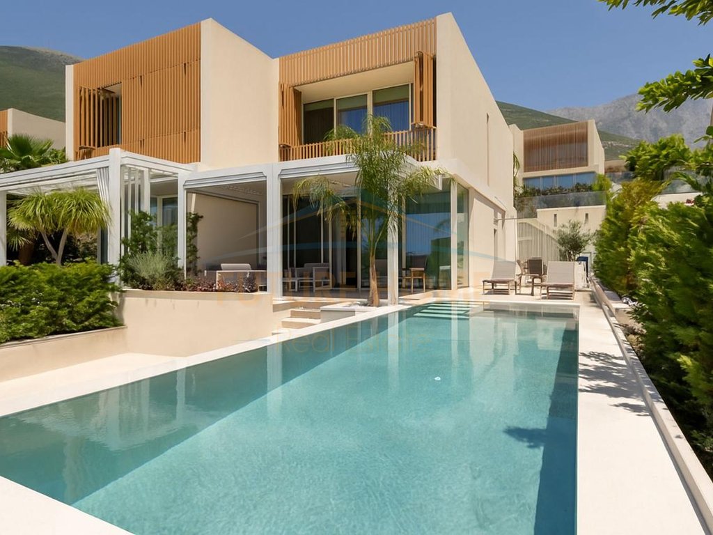 For sale, 2-story villa, "Green Coast Resort".