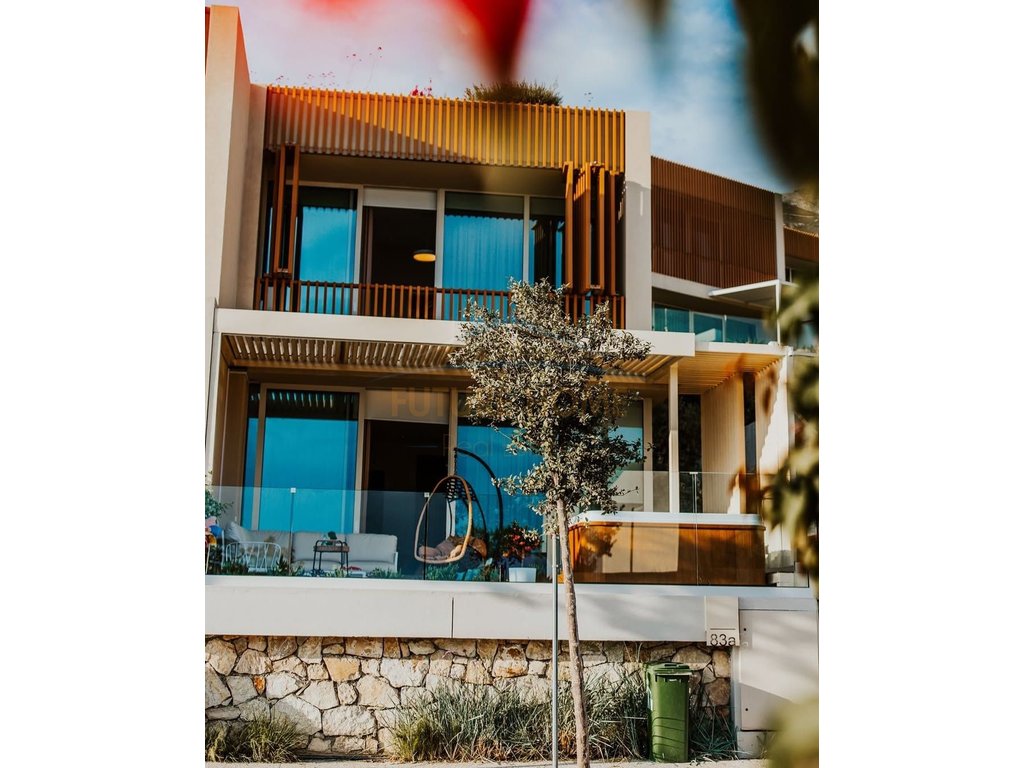 For sale, 2-story villa, "Green Coast Resort".