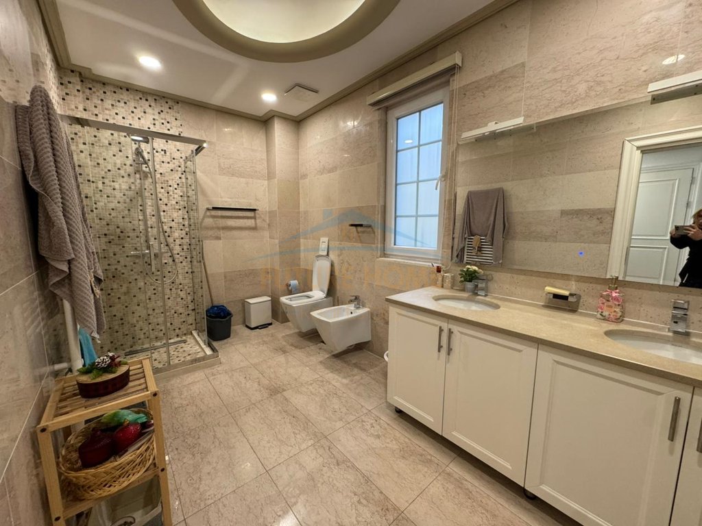 For sale, 2-Story Villa, Kamëz, Tirana.