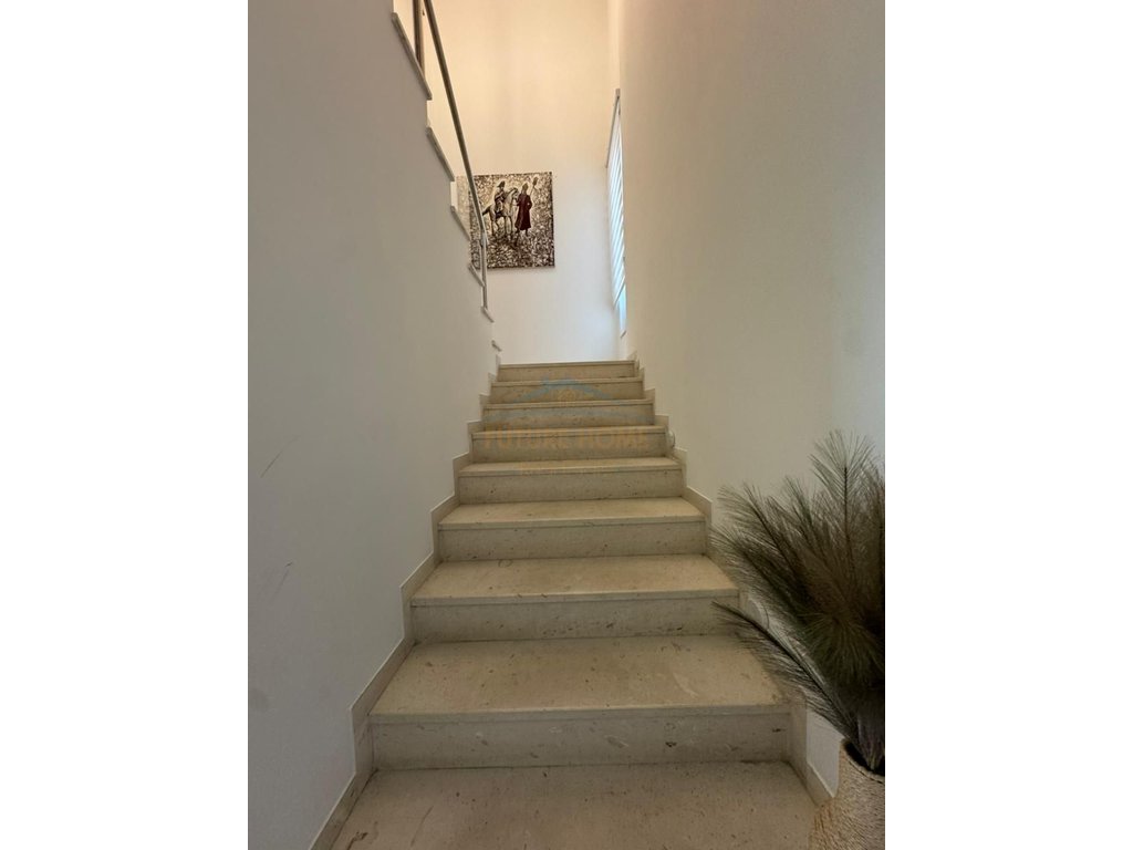 For sale, 2-Story Villa, Kamëz, Tirana.