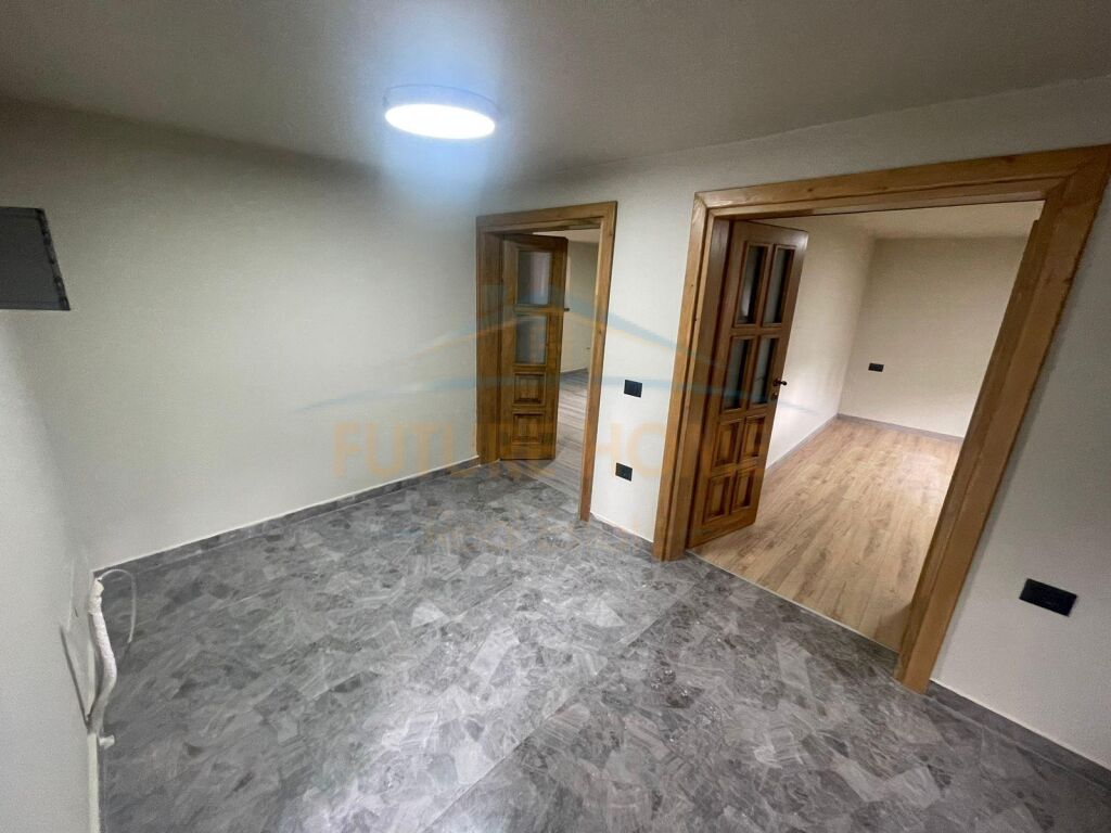 For sale, 2-storey villa, Korça