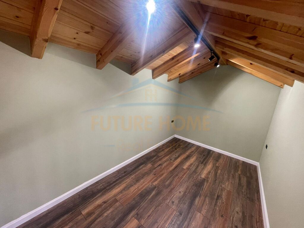 For sale, 2-storey villa, Korça