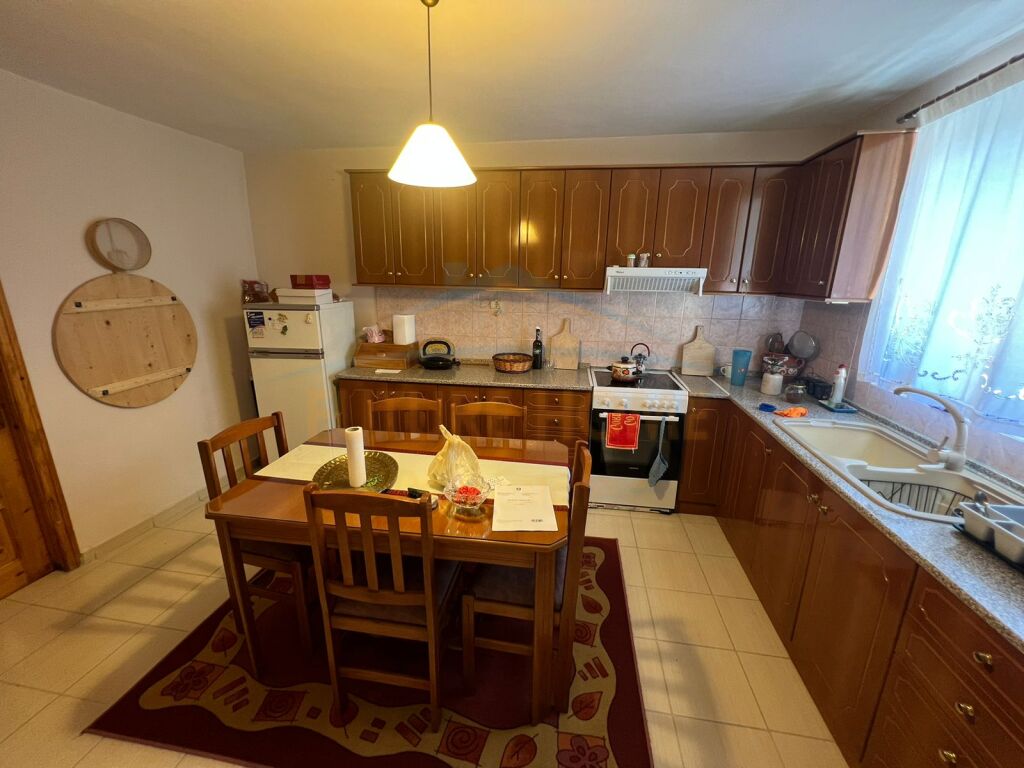 For sale, 2-storey villa, Maliq, Korça