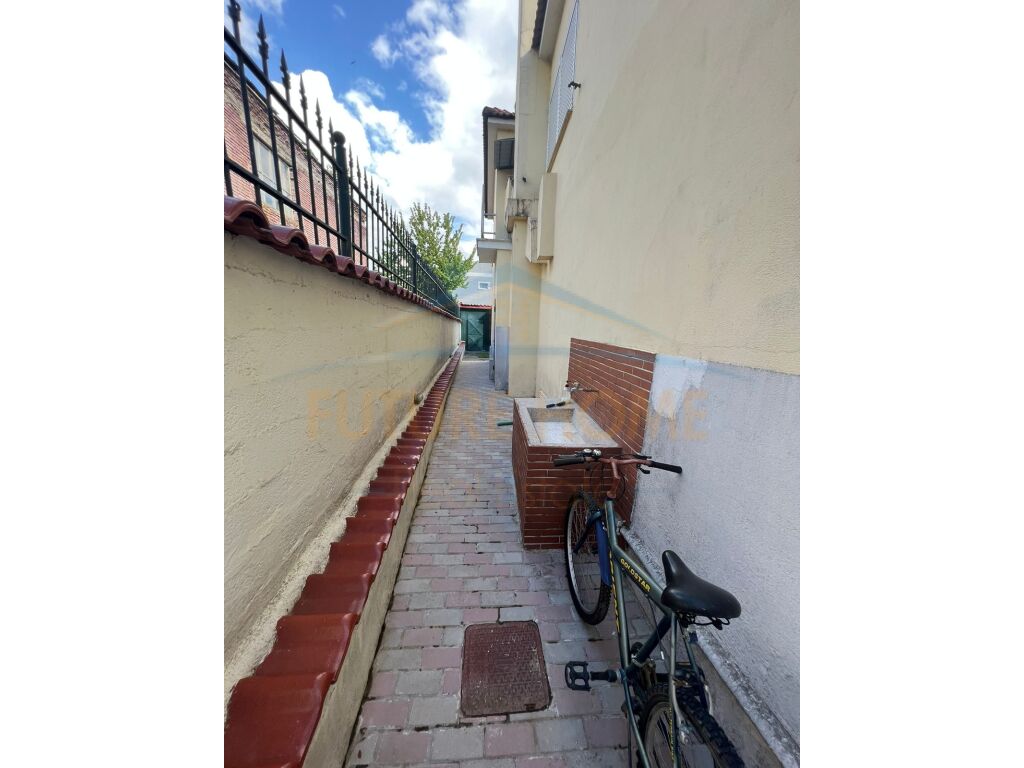 For sale, 2-storey villa, Maliq, Korça