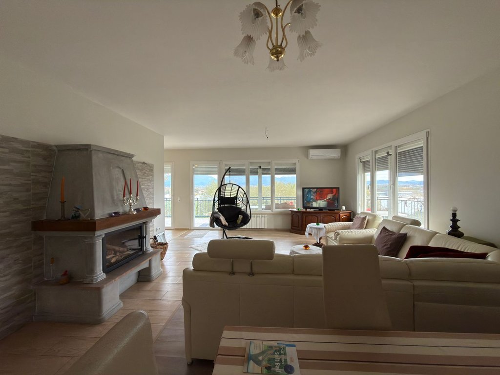 For sale, 2-story villa, Preze, Tirana