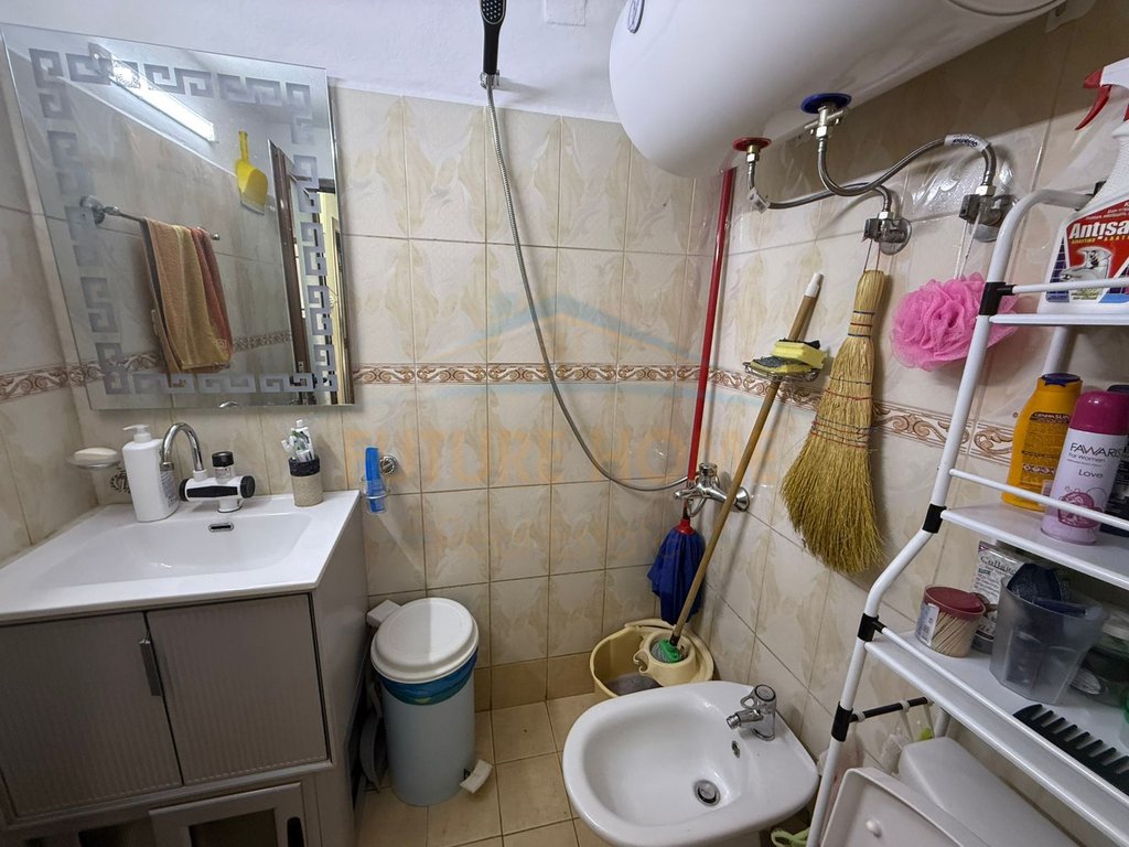 For sale, 3-Story Villa, Neighborhood 6, Korçë.