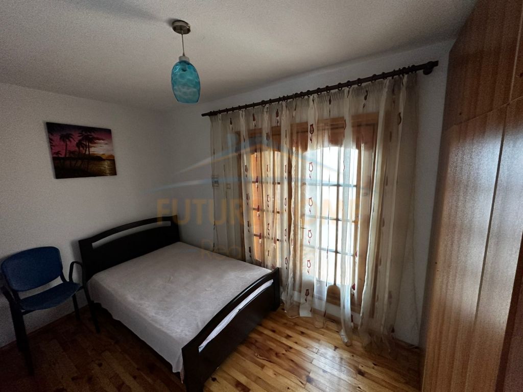 For sale, 3-Storey Villa, Neighborhood 7, Korçë