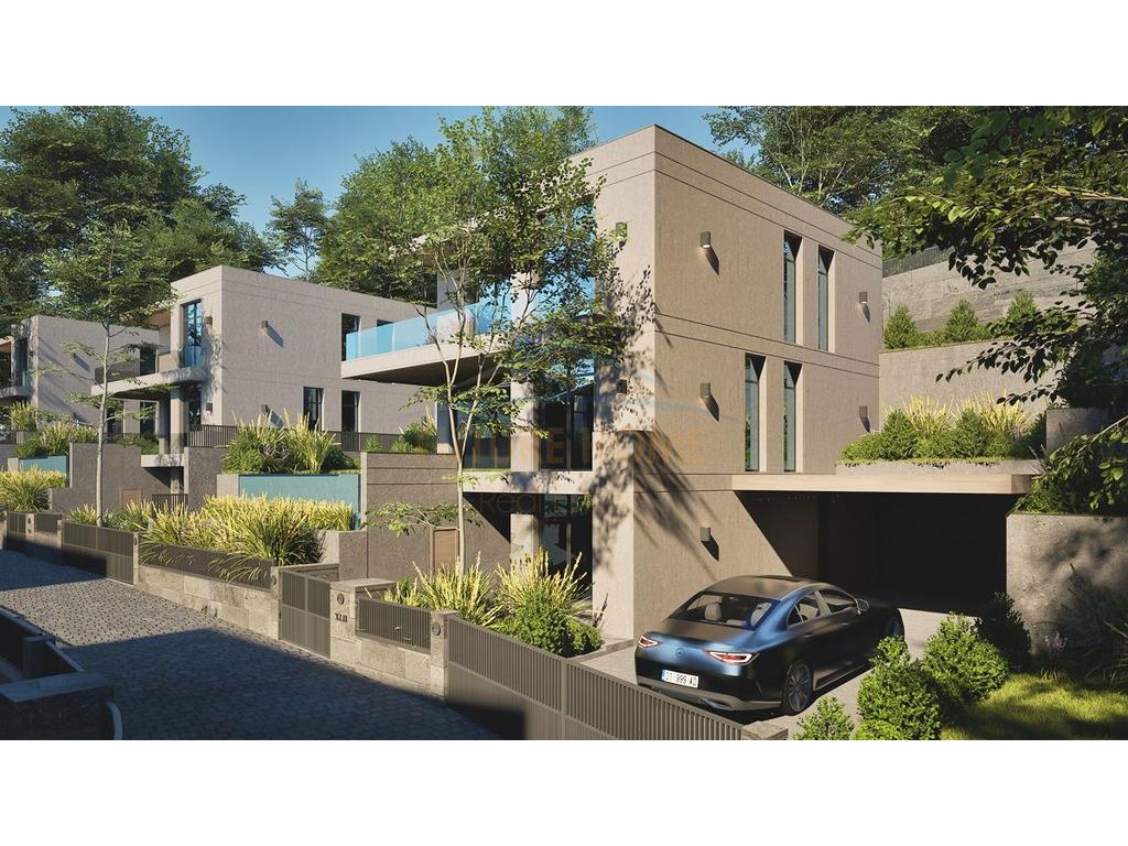 3-storey villa for sale, Farka Lake, Tirana.